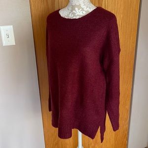 NWOT Debut fuzzy lattice back sweater. Size M